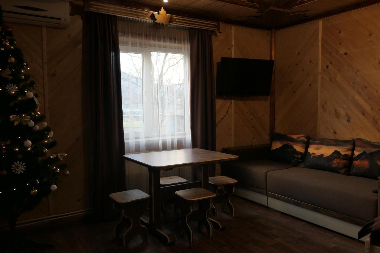 Hotel Voyage Tatariv Exterior foto